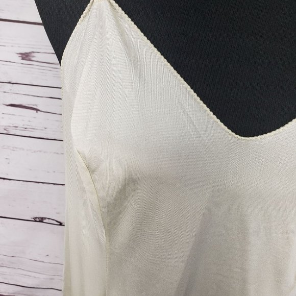 VANITY FAIR Women's Vintage Intimates Cream Off White Nylon Double Side Slit Sli - Picture 6 of 9